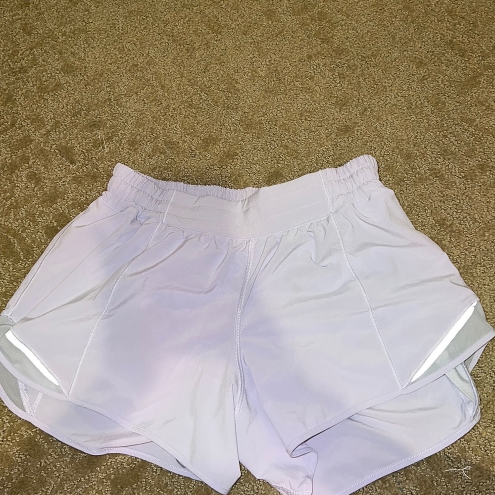 Purple Lululemon hotty hots 4”